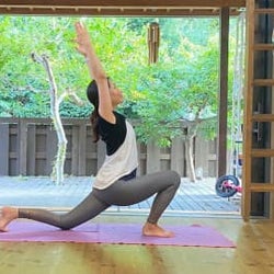 下半身をスッキリ細くするお尻&股関節ストレッチ