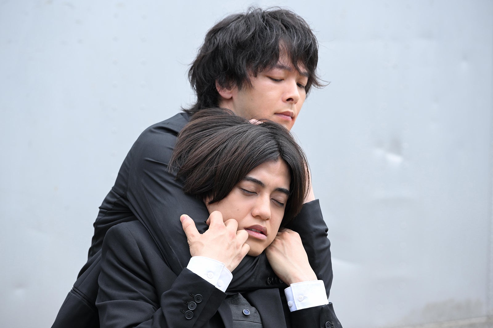 中村倫也、高橋海人「DOPE 麻薬取締部特捜課」第6話（C）TBS