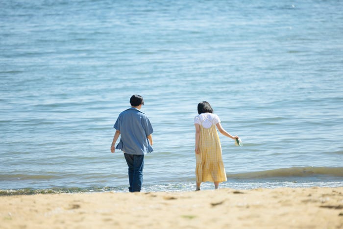 長尾謙杜、當真あみ(C)2025 映画「おいしくて泣くとき」製作委員会