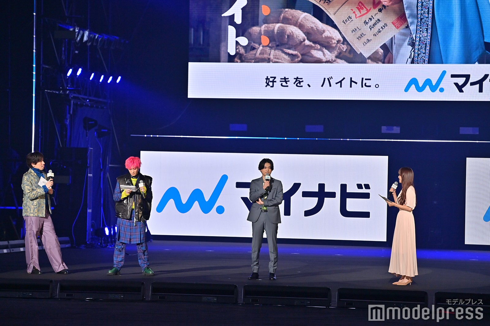 ステージの様子（C）モデルプレス