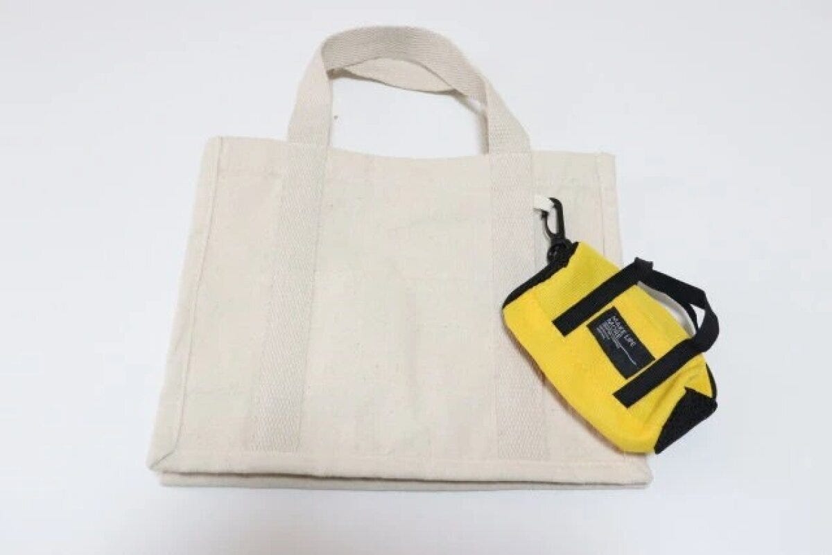 ダイソー　小物ケース　ボストンバッグ　ミニ