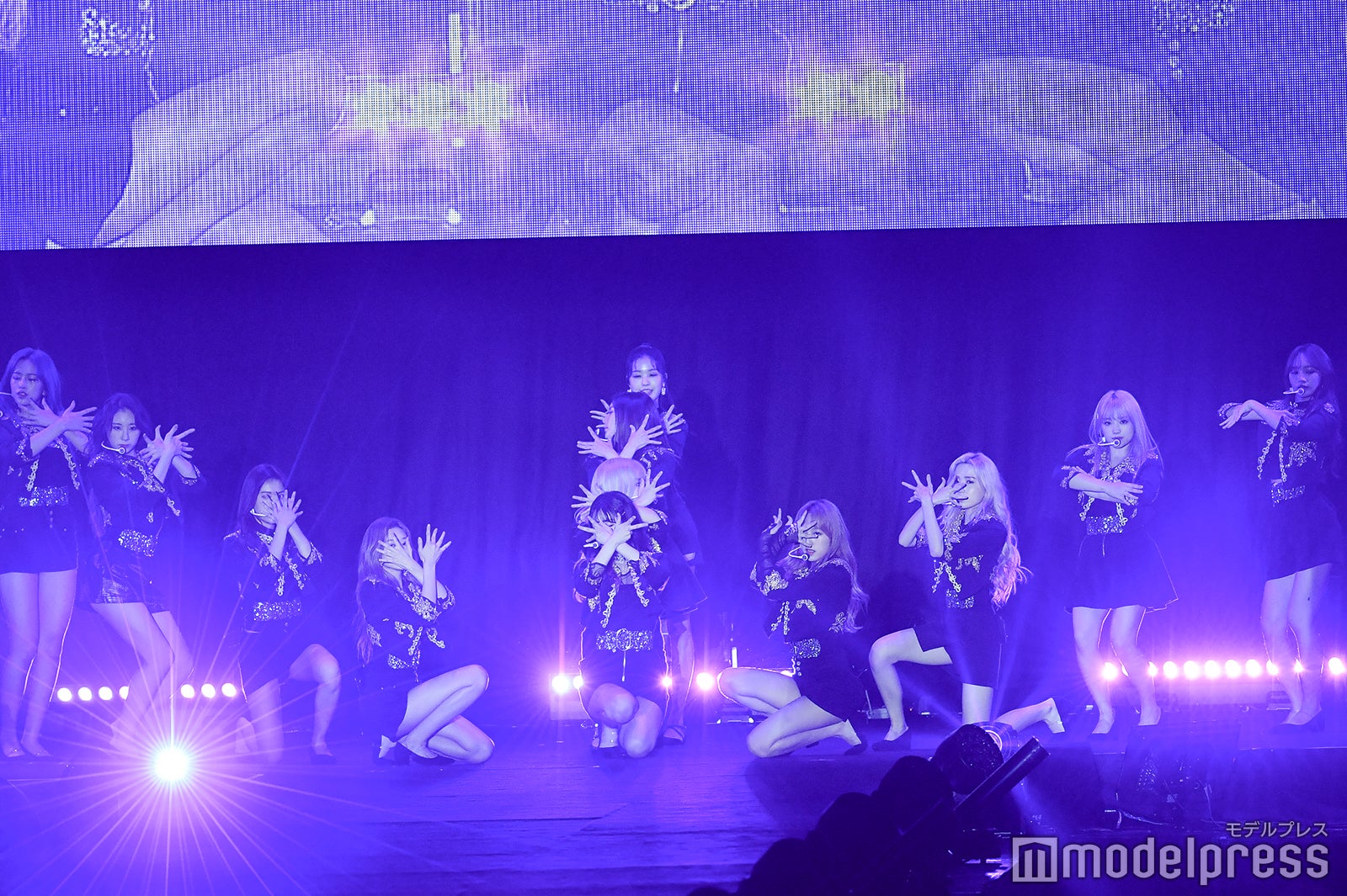 IZ*ONE（C）モデルプレス