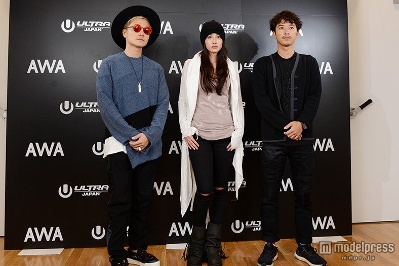 （左から）VERBAL、沢尻エリカ、小橋賢児