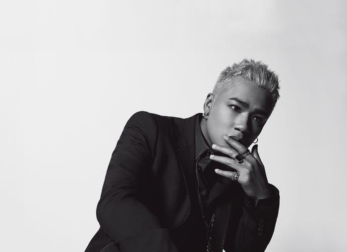 ELLY/「月刊EXILE」5月号より(画像提供:LDH)