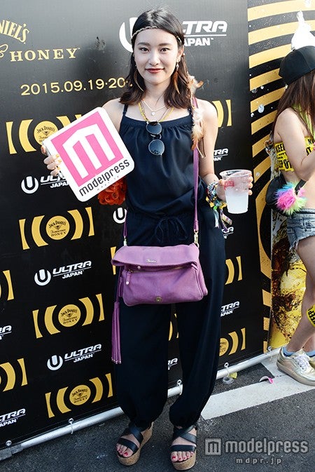 全身ブラックでもスタイリッシュに