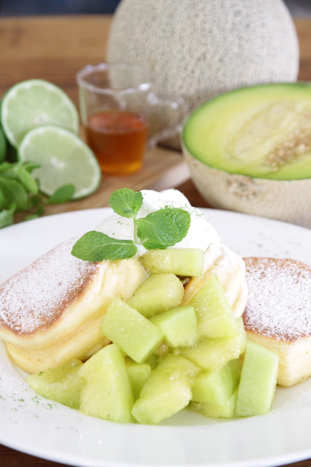 茨城メロンパンケーキ ライムの香り1,480円（税込）／画像提供：エーステクノロジー