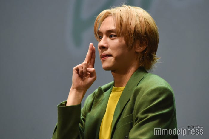 綱啓永のドラマ「恋愛のすゝめ」のマネをする山下幸輝「ホミパリ Twenty-2 Birthday Zepp Tour」(C)モデルプレス