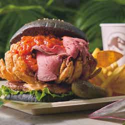 T-REX・バーガーセット/画像提供:ユニバーサル・スタジオ・ジャパン