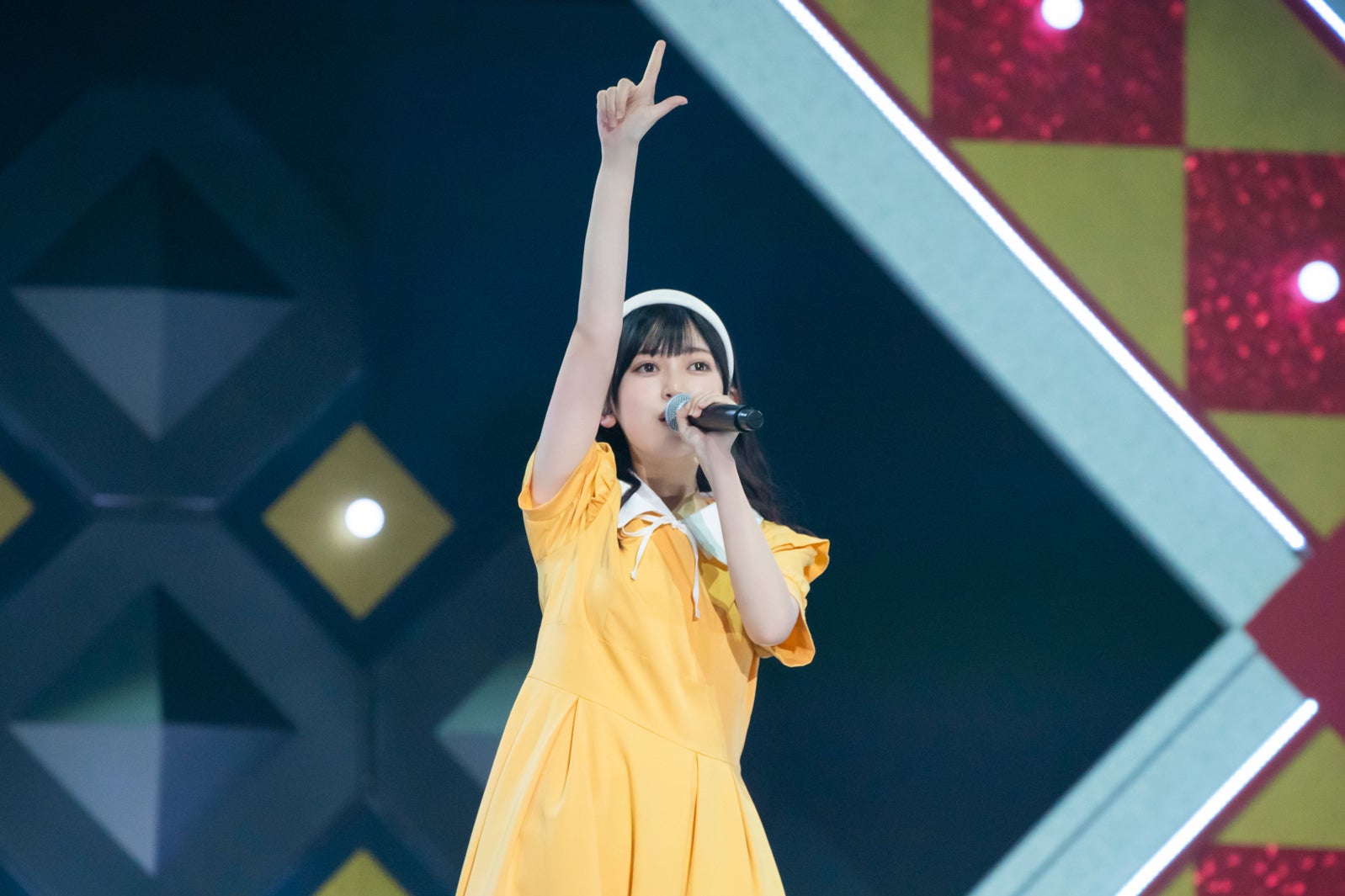 池田瑛紗「新・乃木坂スター誕生！LIVE」より（C）日本テレビ