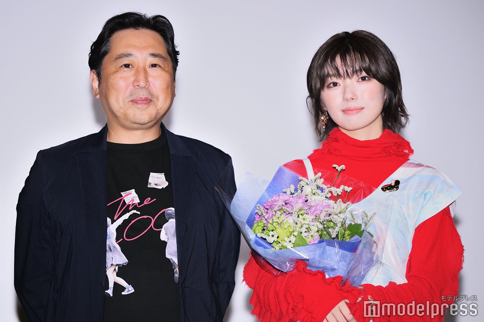 小林啓一監督、藤吉夏鈴（C）モデルプレス