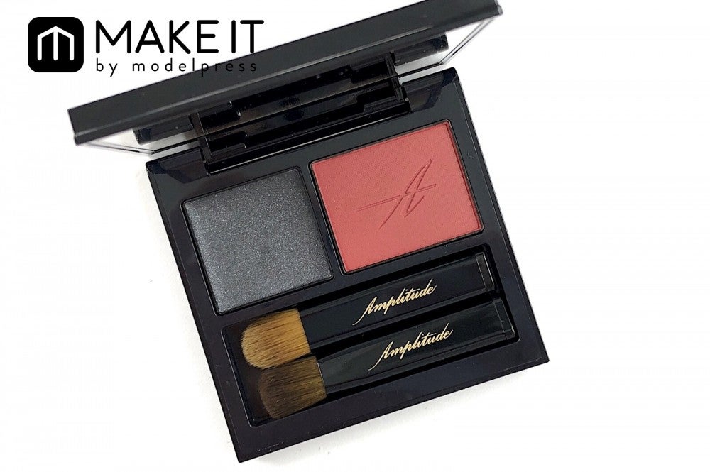 Amplitude／コンスピキュアス ダブルアイズ／01 ボルドー／6,000円（税抜） (C)メイクイット