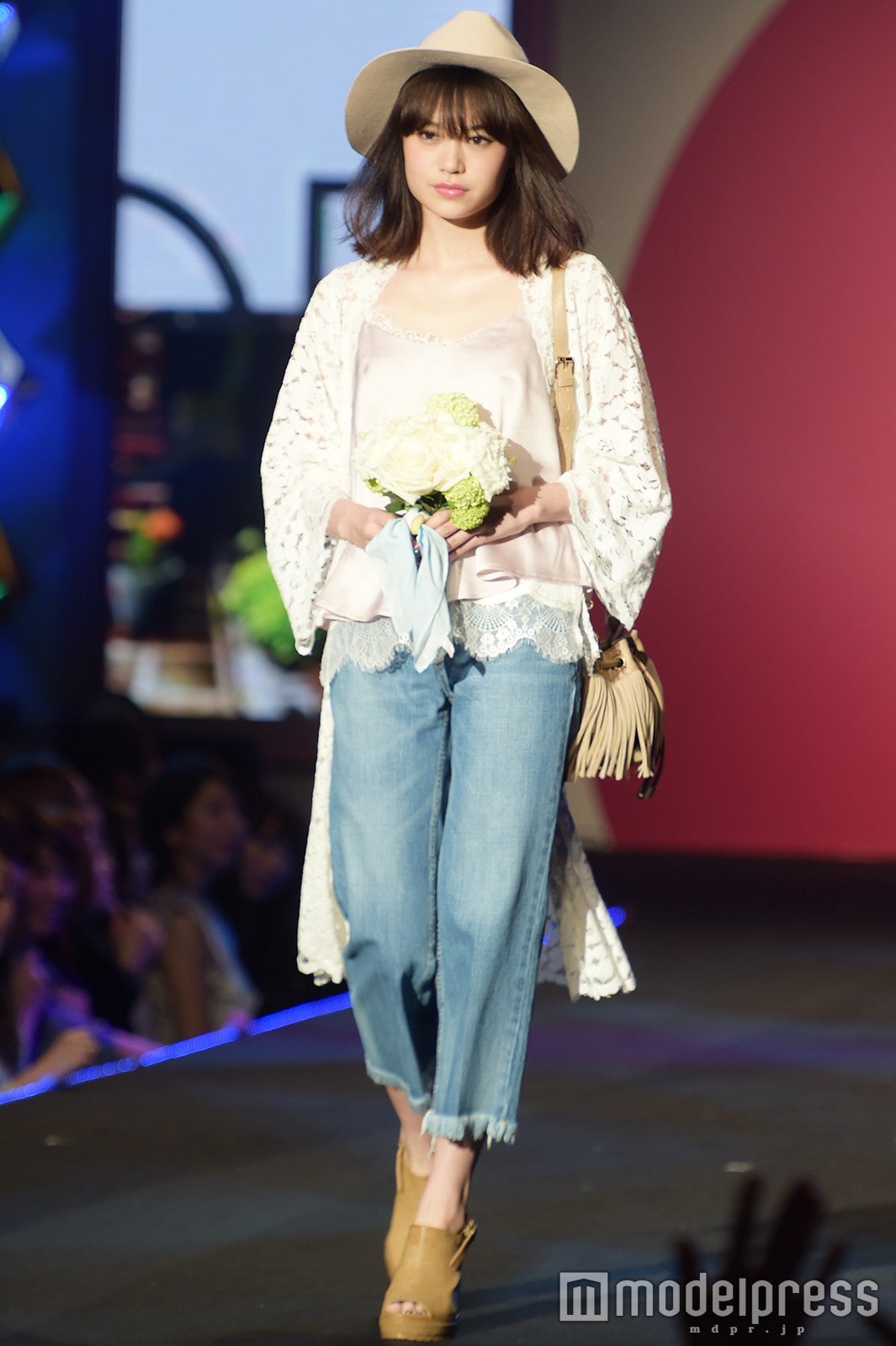 野崎智子（C）モデルプレス