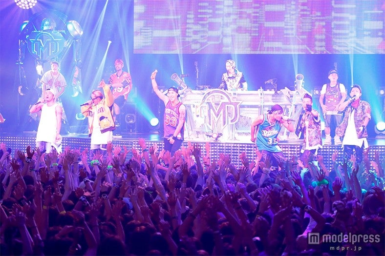 EXILE＆三代目JSBメンバーがサプライズ登場