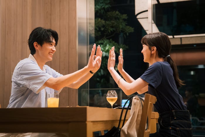 杉野遥亮、永野芽郁/「ユニコーンに乗って」第6話より(C)TBS