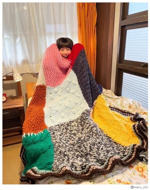 今田美桜「悪女（わる）」小道具を“手編み”「凄すぎる」「器用」驚きの声続々