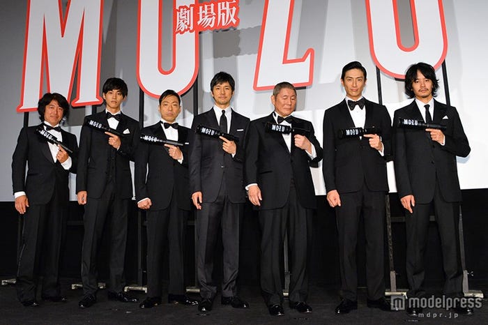 (左から)羽住英一郎監督、松坂桃李、香川照之、西島秀俊、ビートたけし、伊勢谷友介、池松壮亮