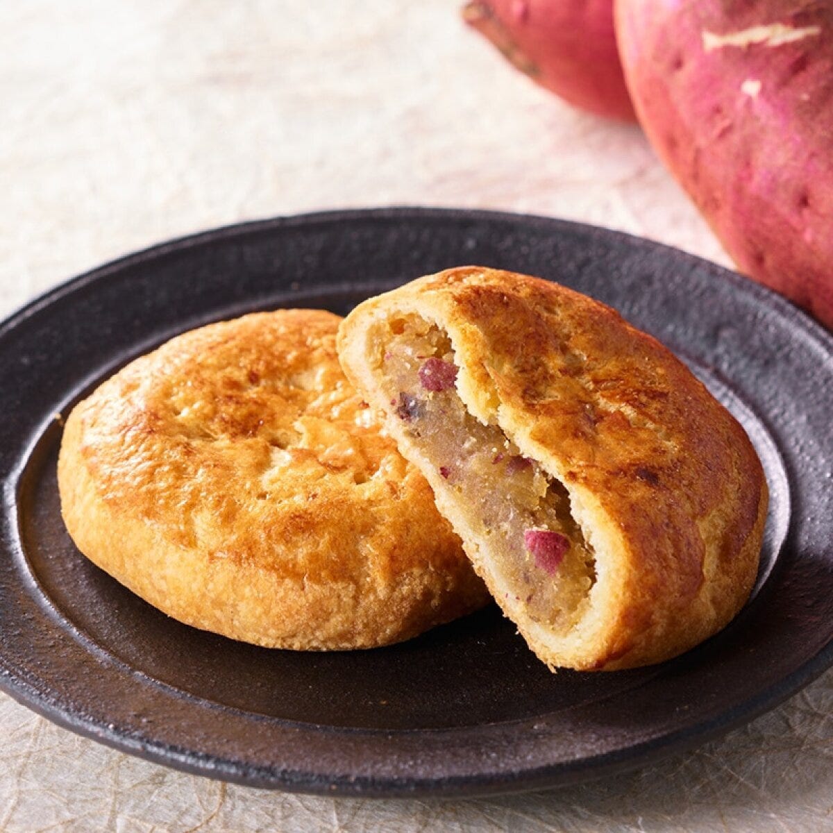 シャトレーゼの発酵バターの窯焼きパイ