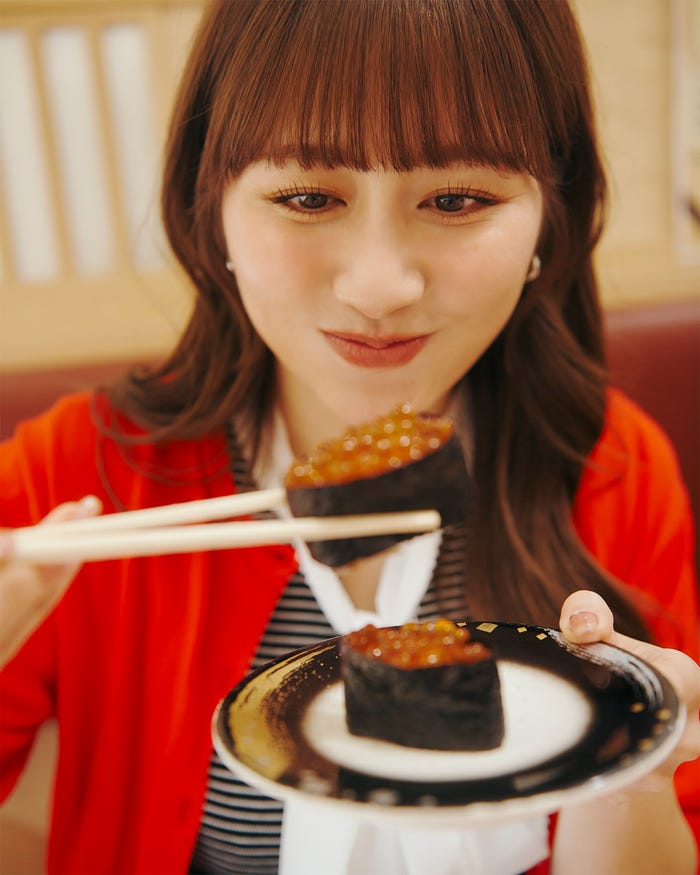 佐々木彩夏 1st写真集 「ぺろり」回転寿し トリトン/北海道