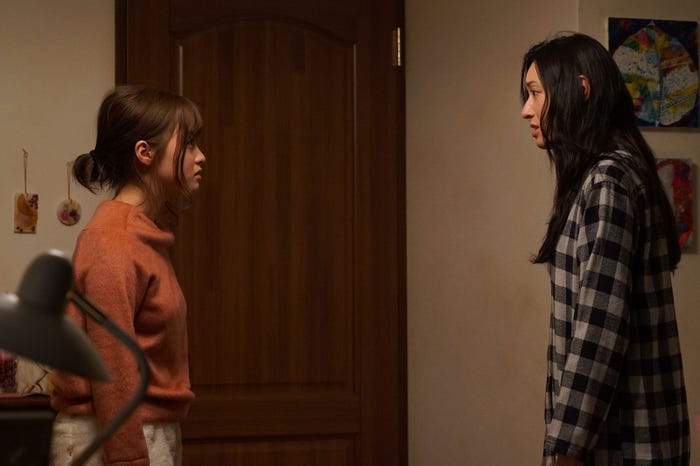 橋本環奈、栗山千明(写真提供:関西テレビ)