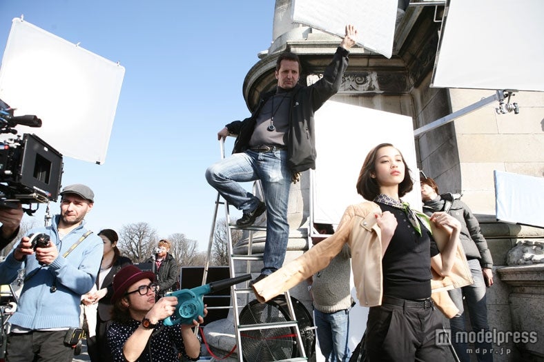 水原希子／資生堂「TSUBAKI」ヘッドスパ新CMメイキングショット