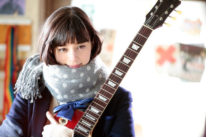 中条あやみ(C)2017映画「覆面系ノイズ」製作委員会