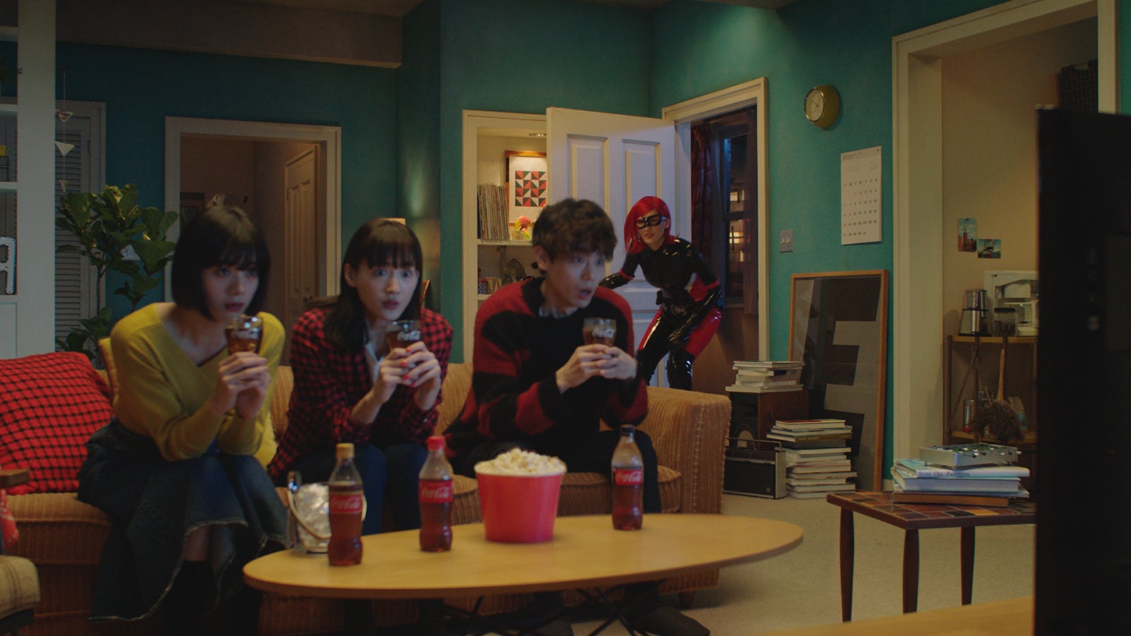 池田エライザ、綾瀬はるか、菅田将暉／新CMより （提供画像）