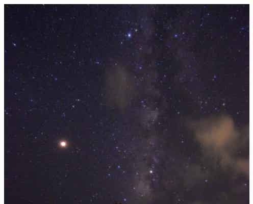 辻希美&杉浦太陽「加工なしでこの綺麗さ」星空輝くラブラブ夫婦ショットが話題