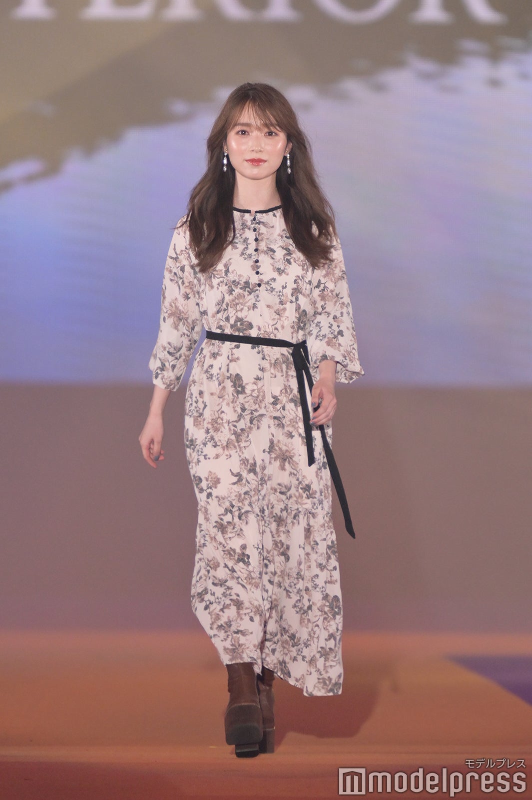 （C）モデルプレス