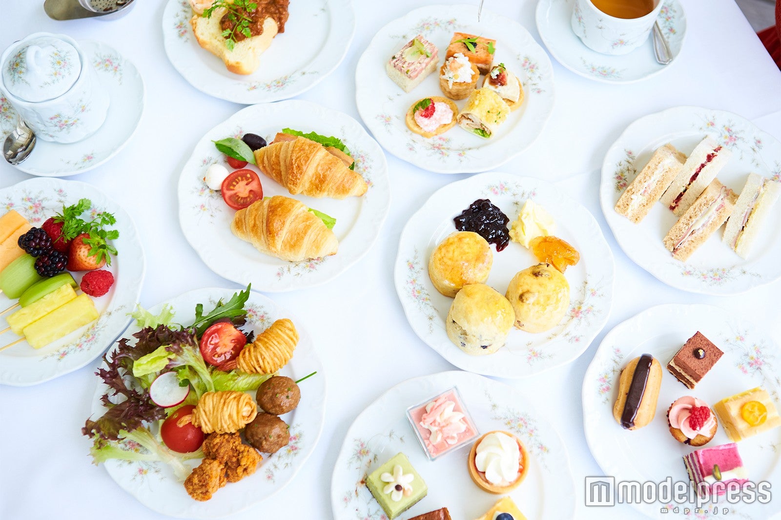 レスプレッソ（C）モデルプレス