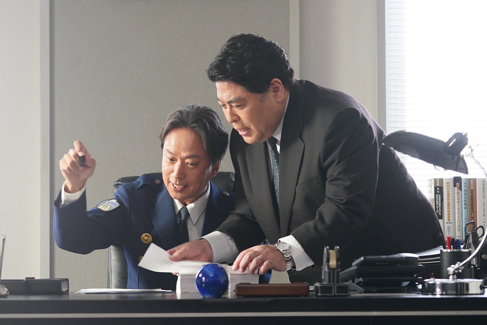 椎名桔平、皆川猿時「新東京水上警察」第1話（C）フジテレビ