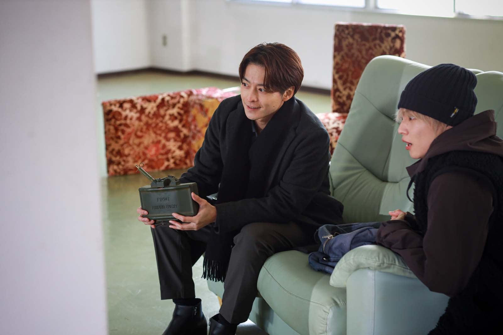 小池徹平、佐藤大樹「離婚しない男―サレ夫と悪嫁の騙し愛―」最終話より（C）テレビ朝日