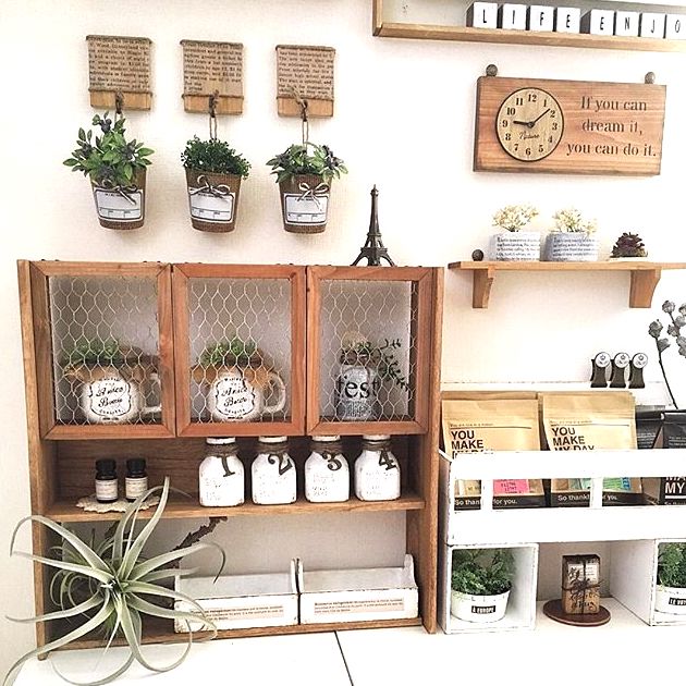 お家の出窓を100均でおしゃれにアレンジ お手軽インテリア実例をご紹介 モデルプレス