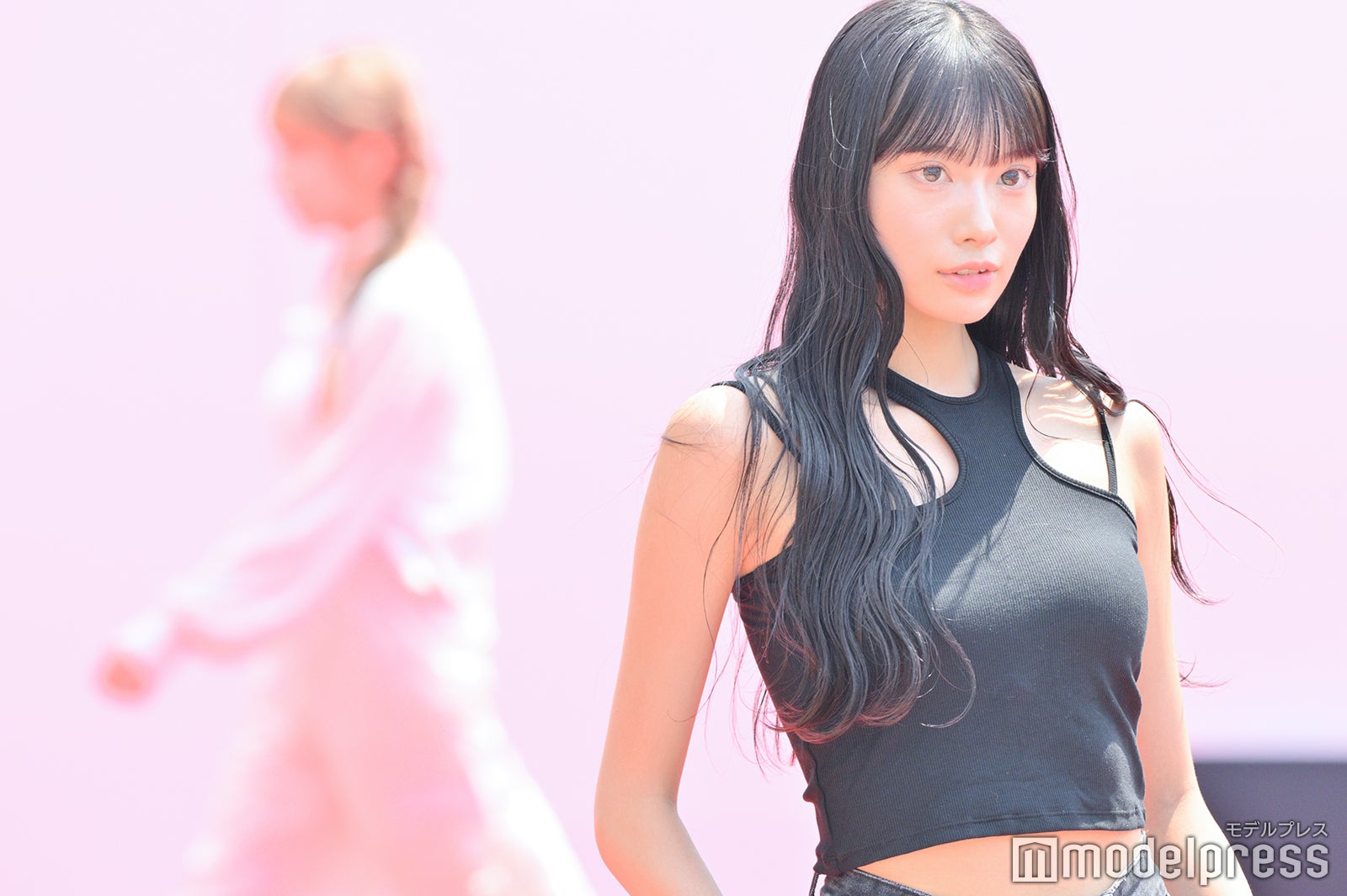 （C）モデルプレス