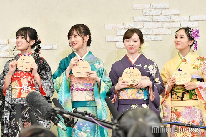 (左から)大園桃子、山下美月、渡辺みり愛、向井葉月(C)モデルプレス