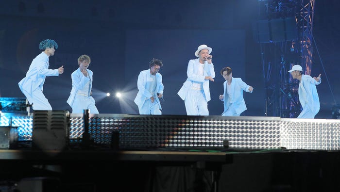 「EXILE THE SECOND LIVE TOUR 2016-2017“WILD WILD WARRIORS”」より(提供写真)