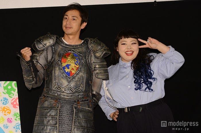 (左から)徳井義実、渡辺直美