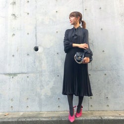 黒タイツにどんな靴を合わせてる? 黒のタイツに似合う靴選び方コーデ13選♥