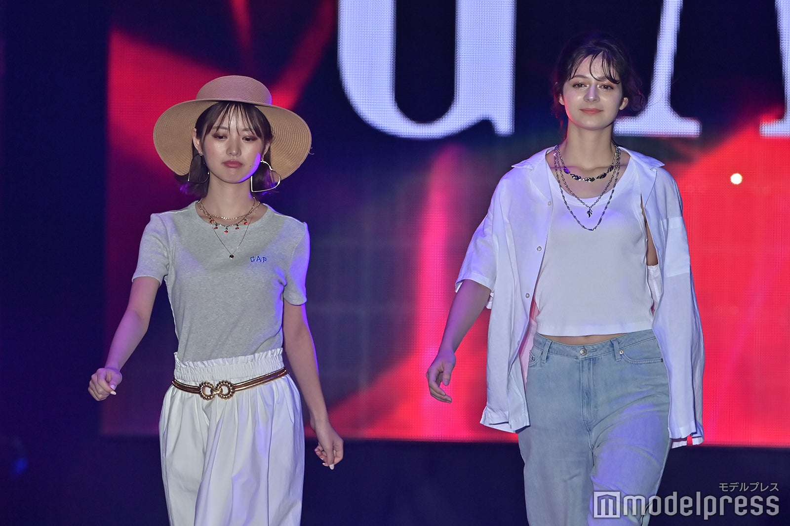 （C）モデルプレス