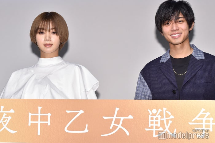 「真夜中乙女戦争」イベントに大学生お悩み相談イベントに登場した池田エライザ、永瀬廉(C)モデルプレス
