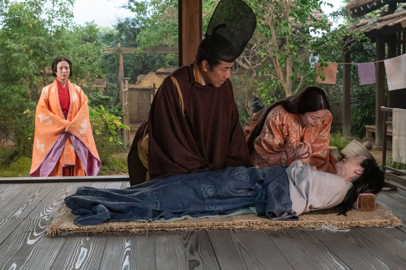 吉高由里子、岸谷五朗、野村麻純、藤倉みのり「光る君へ」第12話より（C）NHK