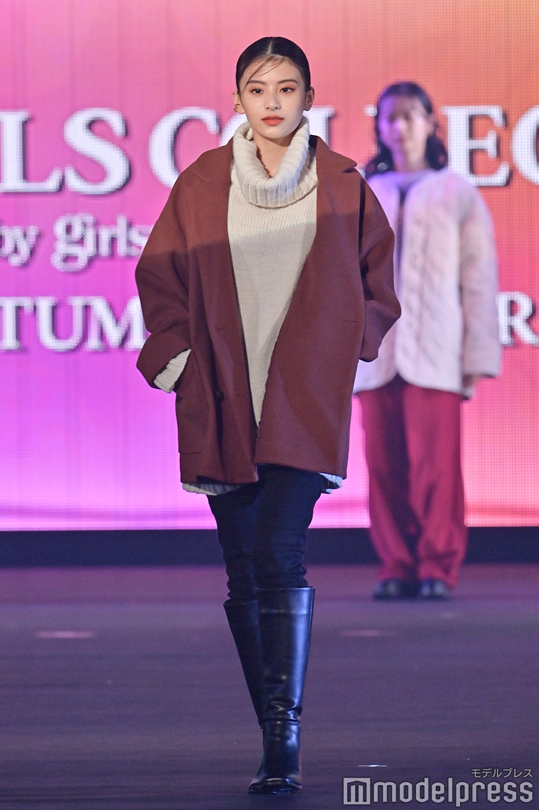 （C）モデルプレス