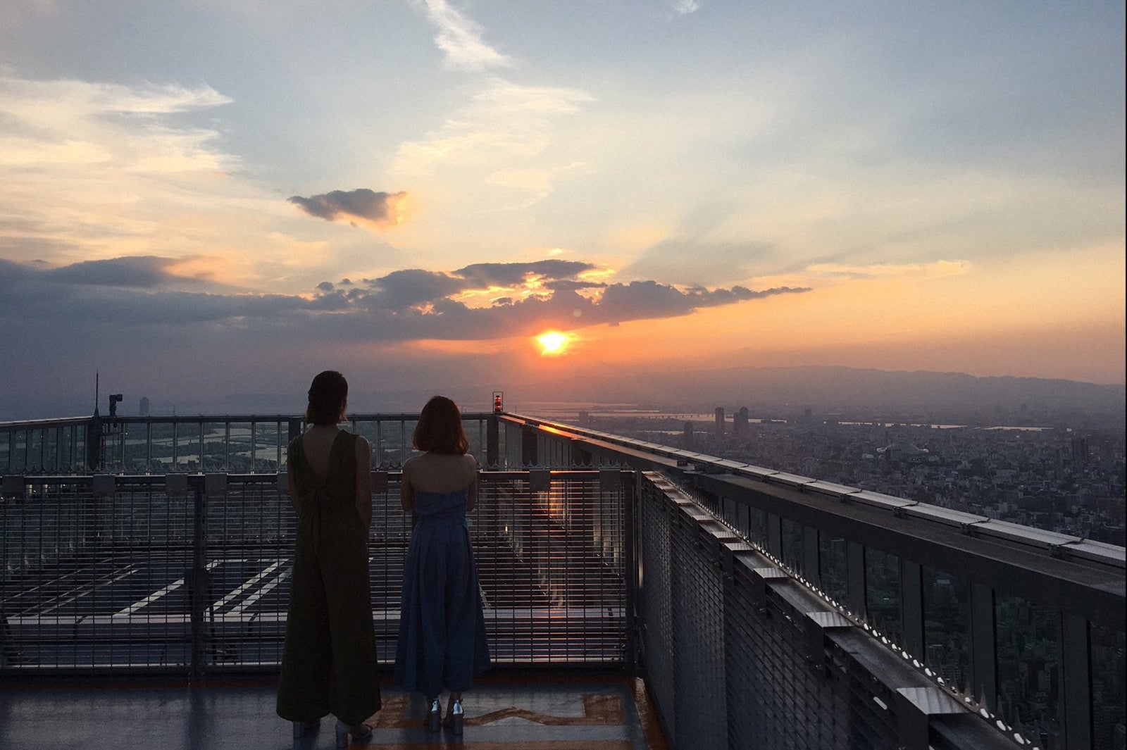 （左から）秋元才加、大島優子／画像提供：TBS