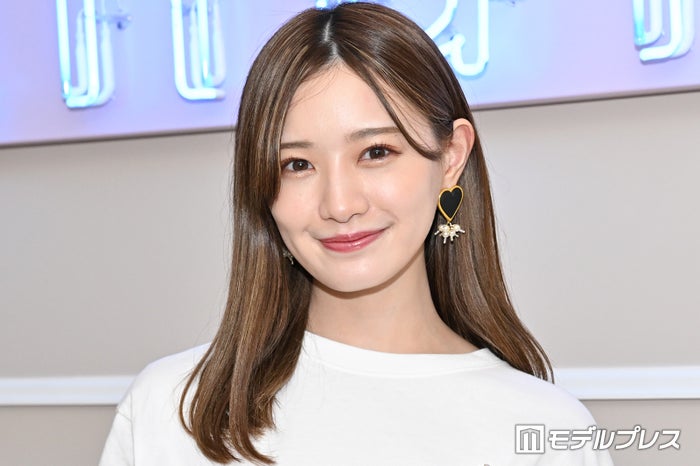 元乃木坂46中田花奈、水着で美バスト＆美脚披露 オフショットに反響「スタイル良い」「セクシー」