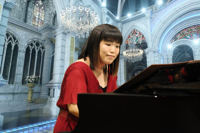 ゆりやんレトリィバァ(C)フジテレビ