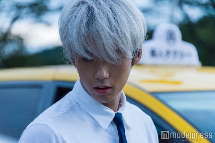画像2 5 銀髪のインテリヤクザ で注目の賀来賢人 意外なキャスティング理由が明かされる モデルプレス