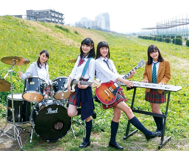 人気モデル集結のガールズバンド「Le Lien」、メジャデビュー決定