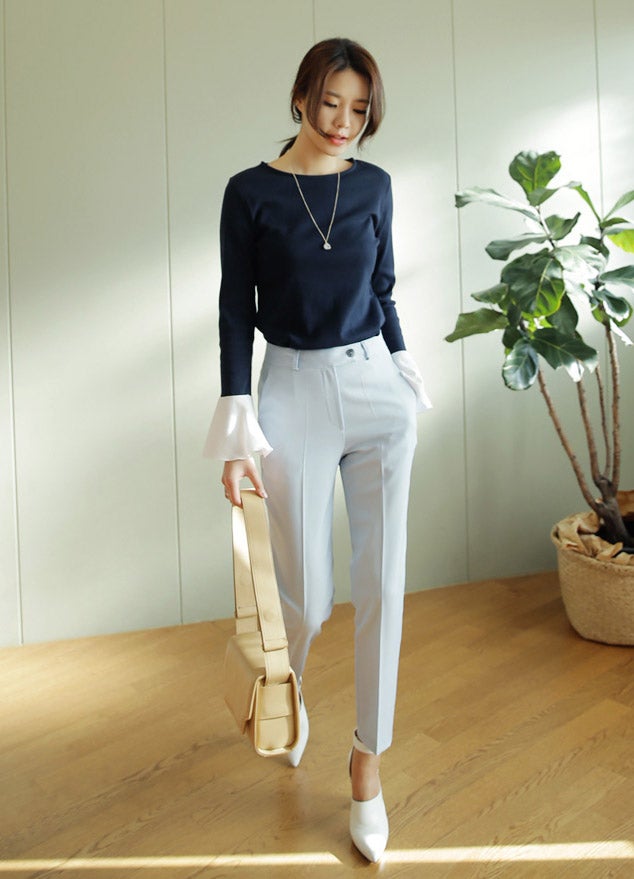 ワンボタンセンタープレススリムスラックス・全4色「DHOLIC」3,175円（税込）／画像提供：DHOLIC