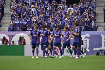 広島が最終節で名古屋に4発快勝 暫定で3位に浮上 攻撃陣が躍動でプレーオフに弾み ガウル監督「すごく成長している」
