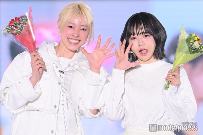 美月、ちせ「関コレ 2023 S/S」より(C)モデルプレス