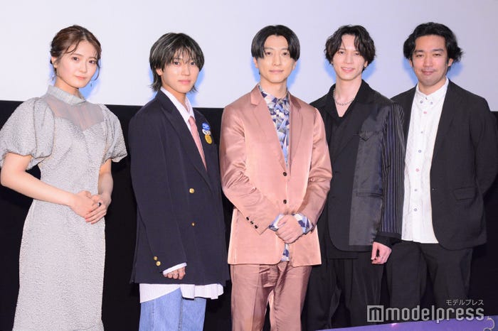 (左から)清宮レイ、安井謙太郎、鈴木拡樹、北村諒、柴崎貴行監督 (C)モデルプレス